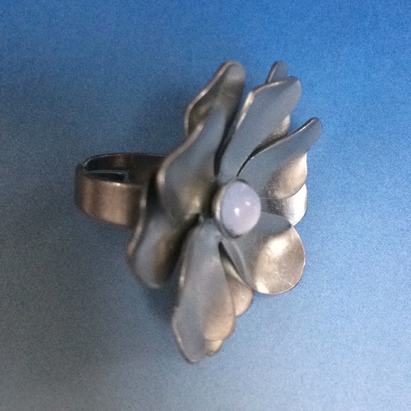 Silver & Light Blue Floral Ring - Picture 4 of 5